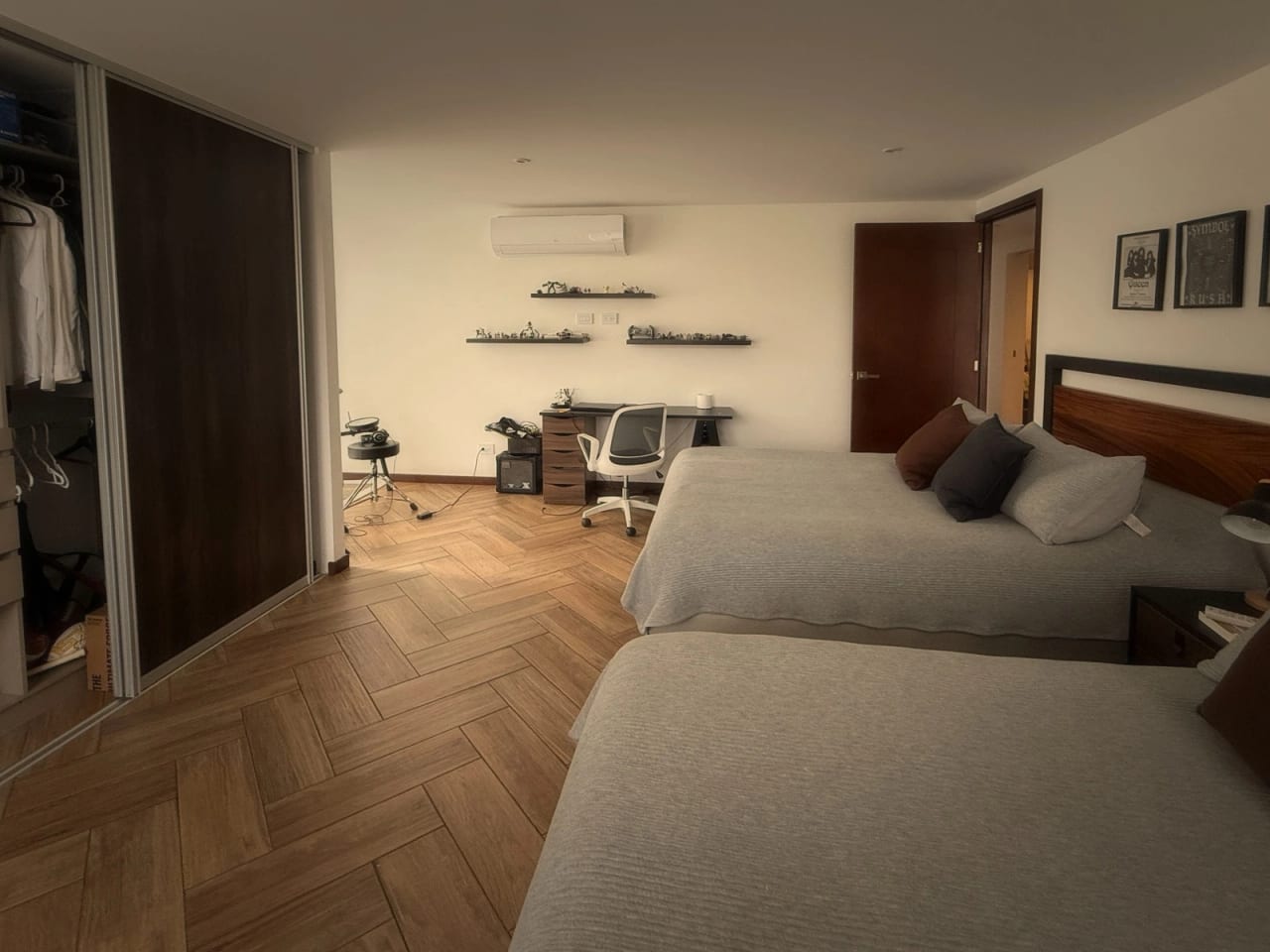 Apartamento grande Naori Zona 10 VENTA — Apartamento en Venta en Naori, Zona 10, Guatemala, Ciudad — foto 9 de 14