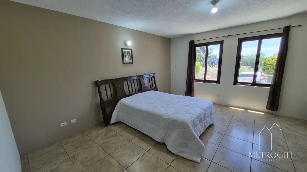 En venta hermosa casa de esquina en carretera a El Salvador — Casa en Venta en Carretera a El Salvador, Guatemala, Ciudad — foto 8 de 11