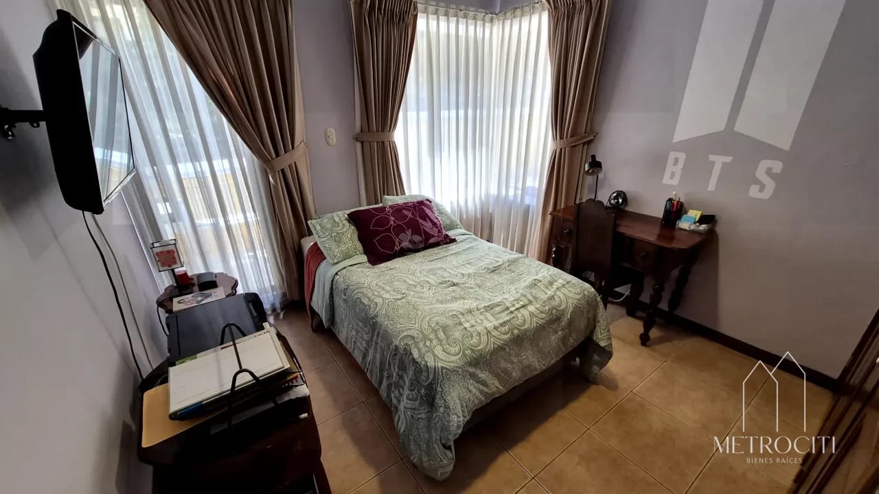 Se vende amplia casa en Milpas Altas, San Lucas Sacatepquez — Casa en Venta en Santa Lucía Milpas Altas, Sacatepéquez — foto 10 de 12