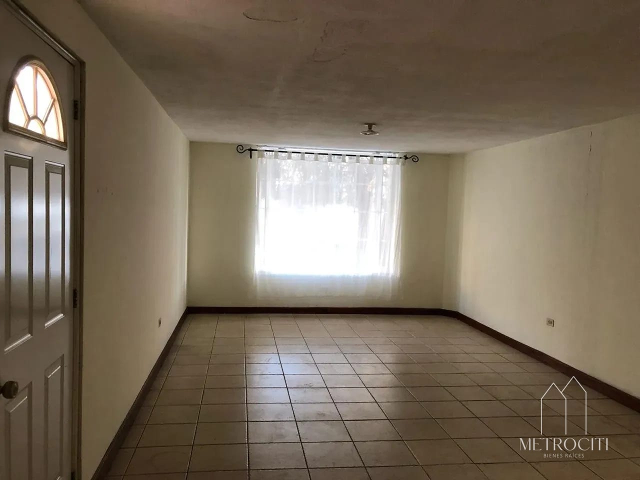 Se vende casa en San Cristobal — Casa en Venta en Zona 8 Mixco, Guatemala, Ciudad — foto 3 de 6