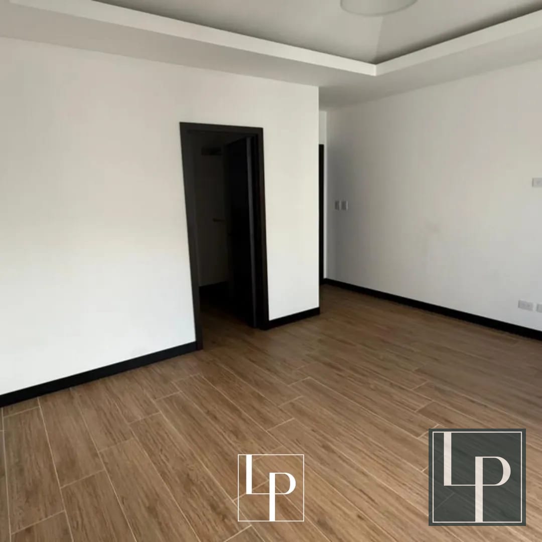 Amplio Apartamento en Renta en Lirios 3 de Cayalá (Terraza Grande) — Apartamento en Alquiler en Lirios de Cayalá III, Zona 16, Guatemala, Ciudad — foto 4 de 8