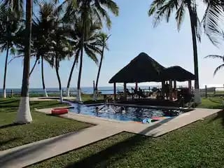 Venta Terreno en Monterrico, Frente S/playa Excelente Precio — Casa vacacional en Venta en Taxisco, Santa Rosa — foto 3 de 16