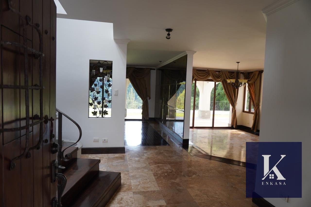 Casa Venta el Prado Zona 10 — Casa en Venta en Santa Catarina Pinula, Guatemala, Ciudad — foto 6 de 15