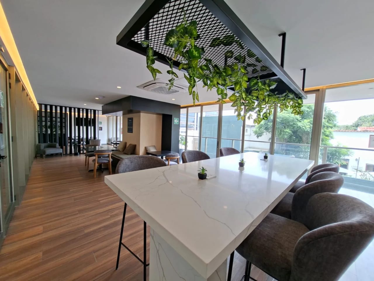 RENTO PRECIOSO APARTAMENTO DE 1 HABITACIÓN EN ZONA 10, EXCELENTE UBICACIÓN — Apartamento en Alquiler en Atarah, Zona 10, Guatemala, Ciudad — foto 12 de 16