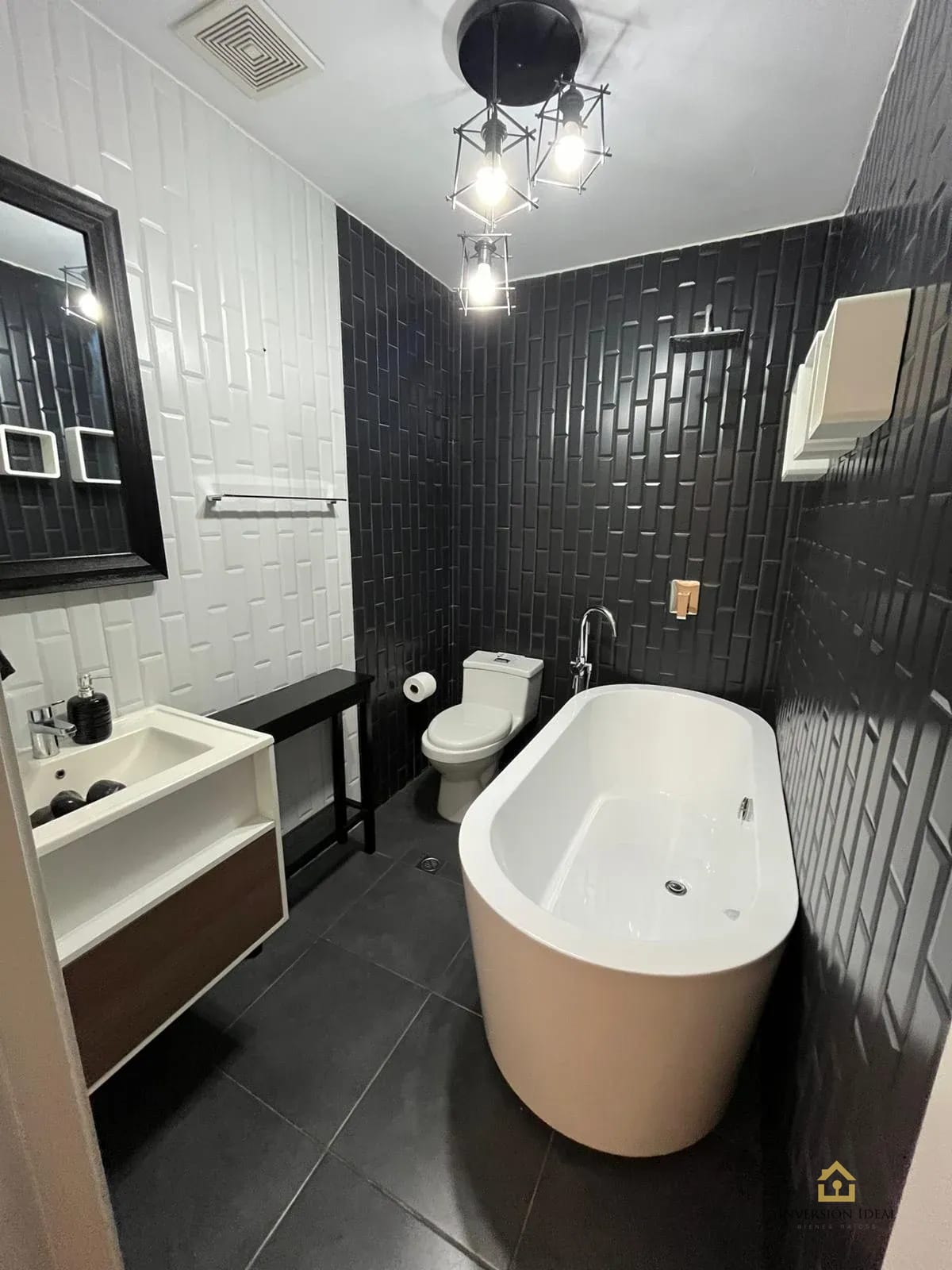 Apartamento en venta para inversión 2 dormitorios en Edificio Granat zona 4 — Apartamento en Venta en Granat, Zona 4, Guatemala, Ciudad — foto 2 de 17