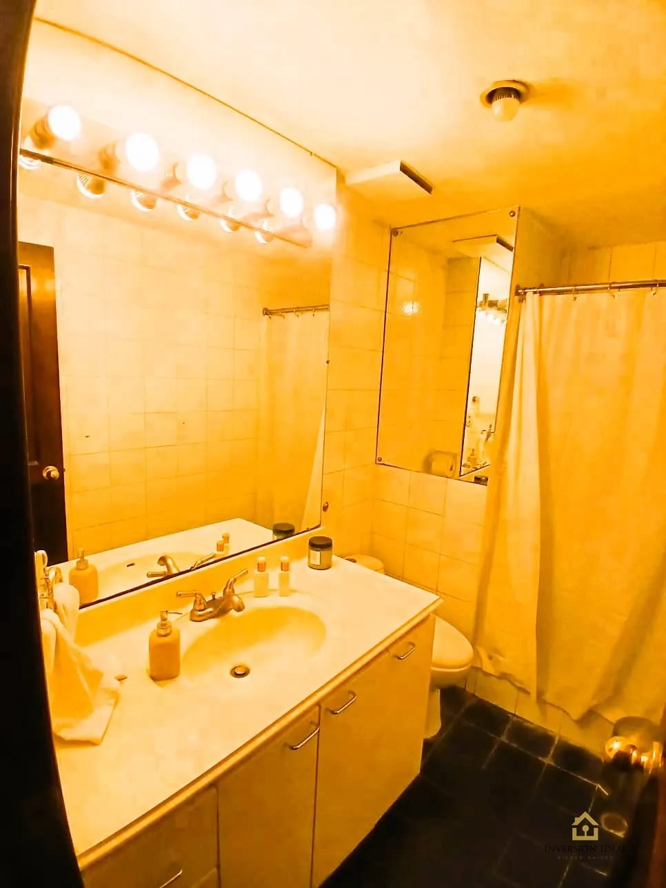 Apartamento en renta o venta 133 mts2 3 Hab + cuarto de servicio zona 10 — Apartamento en Alquiler en Villareal, Zona 10, Guatemala, Ciudad — foto 15 de 17