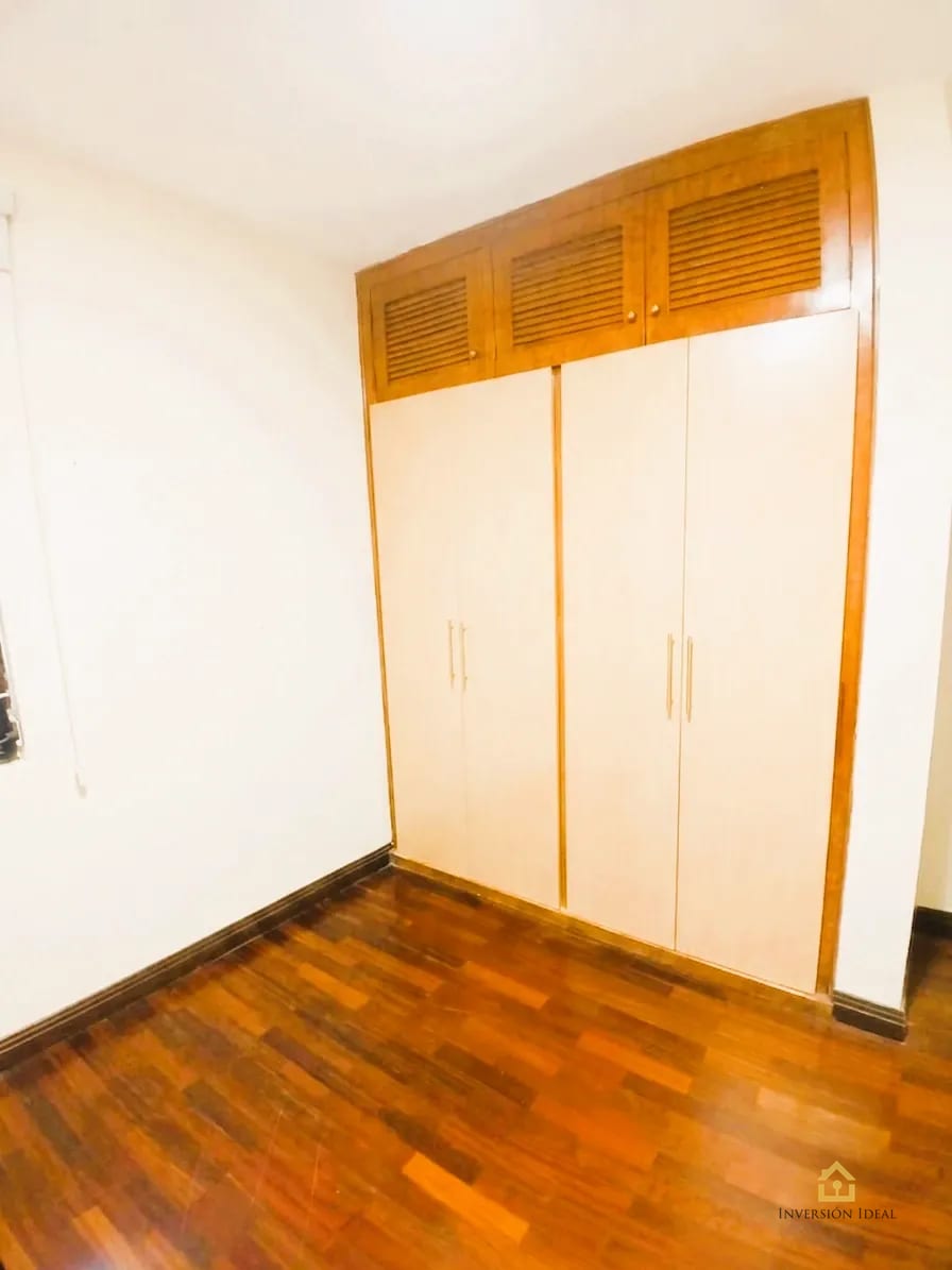 Apartamento en renta o venta 133 mts2 3 Hab + cuarto de servicio zona 10 — Apartamento en Alquiler en Villareal, Zona 10, Guatemala, Ciudad — foto 11 de 17