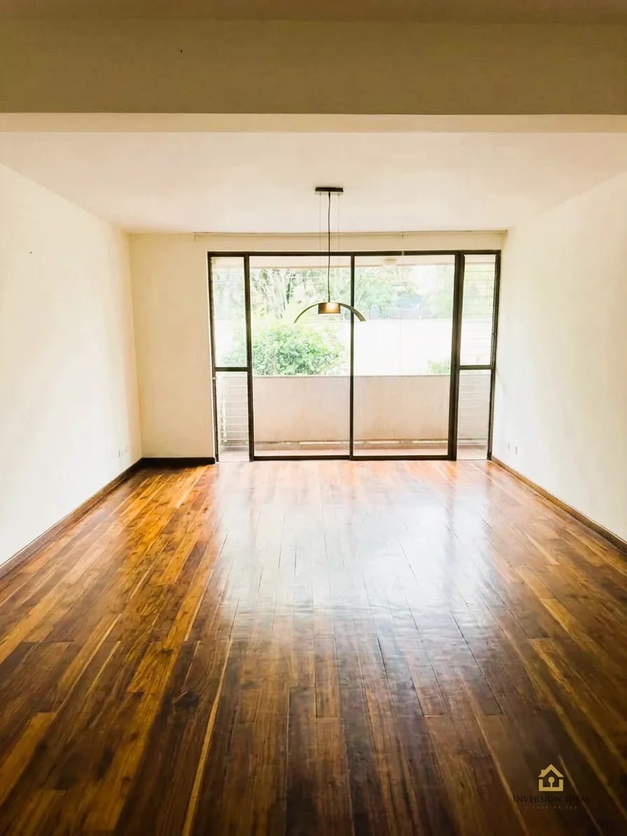 Apartamento en renta o venta 133 mts2 3 Hab + cuarto de servicio zona 10 — Apartamento en Alquiler en Villareal, Zona 10, Guatemala, Ciudad — foto 1 de 17