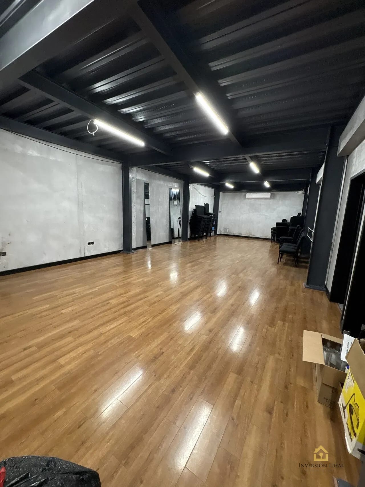 Edificio en renta 6 ambientes 433 mts2 - $5,900 / Q44,800. En Zona 10 — Oficina en Alquiler en 19-10, Zona 10, Guatemala, Ciudad — foto 4 de 11