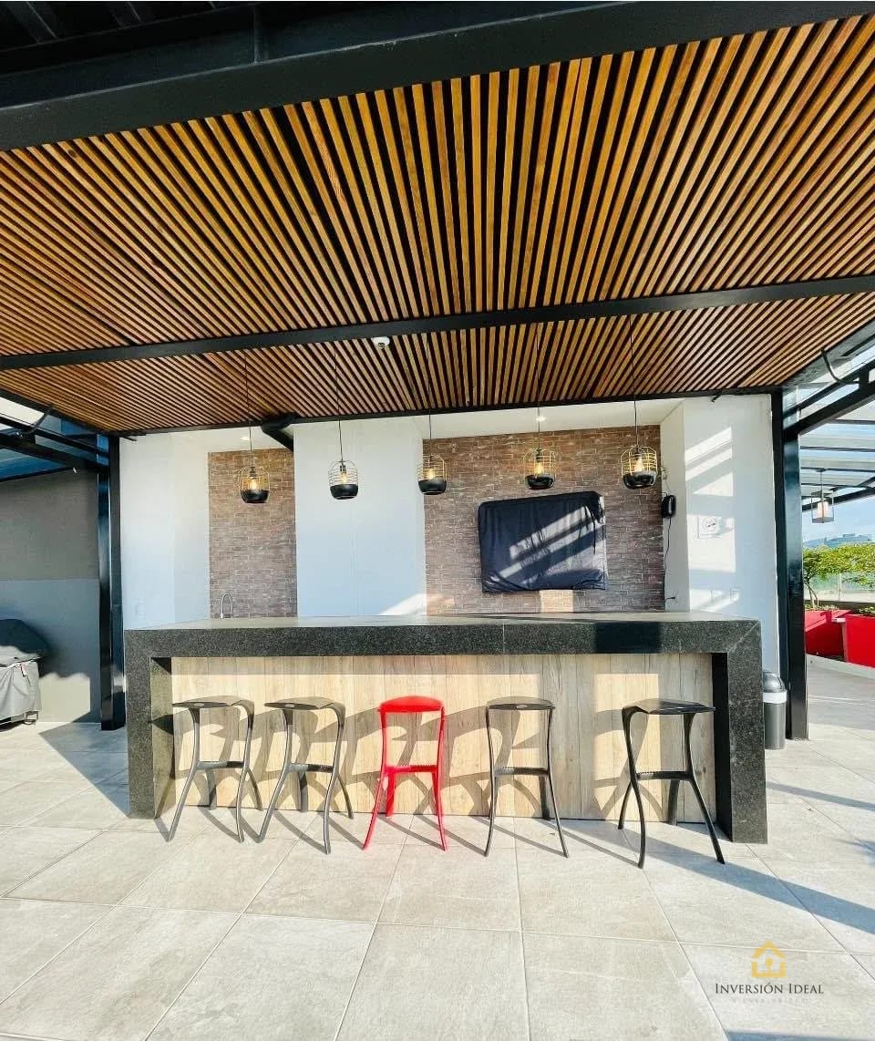 Apartamento amueblado en renta 1 habitación 55 mts2 - $750 | Edificio Avenik, Zona 15 Vista Hermosa II — Apartamento en Venta en Avenik, Zona 15, Guatemala, Ciudad — foto 4 de 11