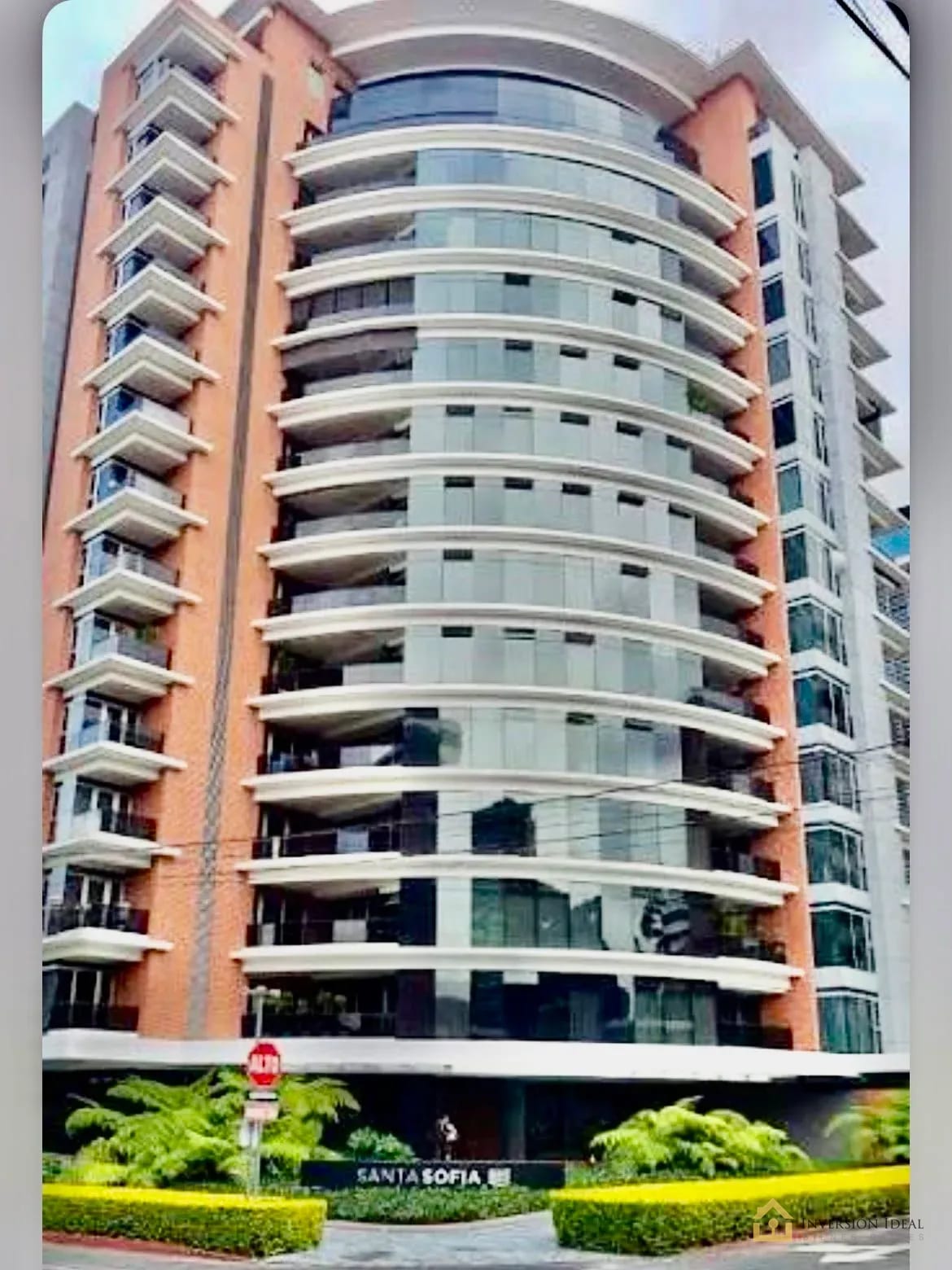 Apartamento en renta 2 habitaciones 101.40 mts2 - Santa Sofía zona 10 — Apartamento en Alquiler en Santa Sofía, Zona 10, Guatemala, Ciudad — foto 7 de 10