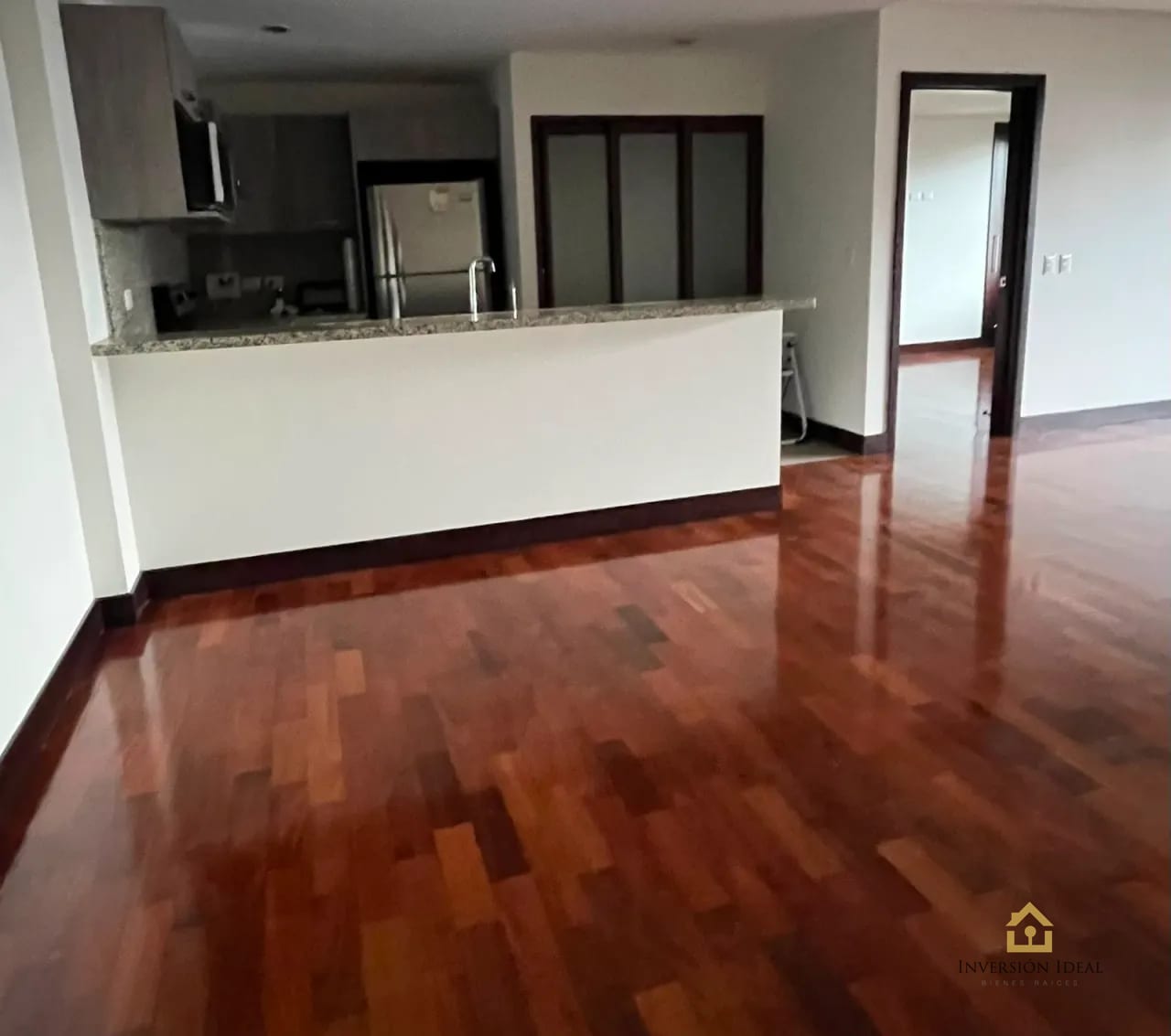Apartamento en renta 2 habitaciones 101.40 mts2 - Santa Sofía zona 10 — Apartamento en Alquiler en Santa Sofía, Zona 10, Guatemala, Ciudad — foto 10 de 10