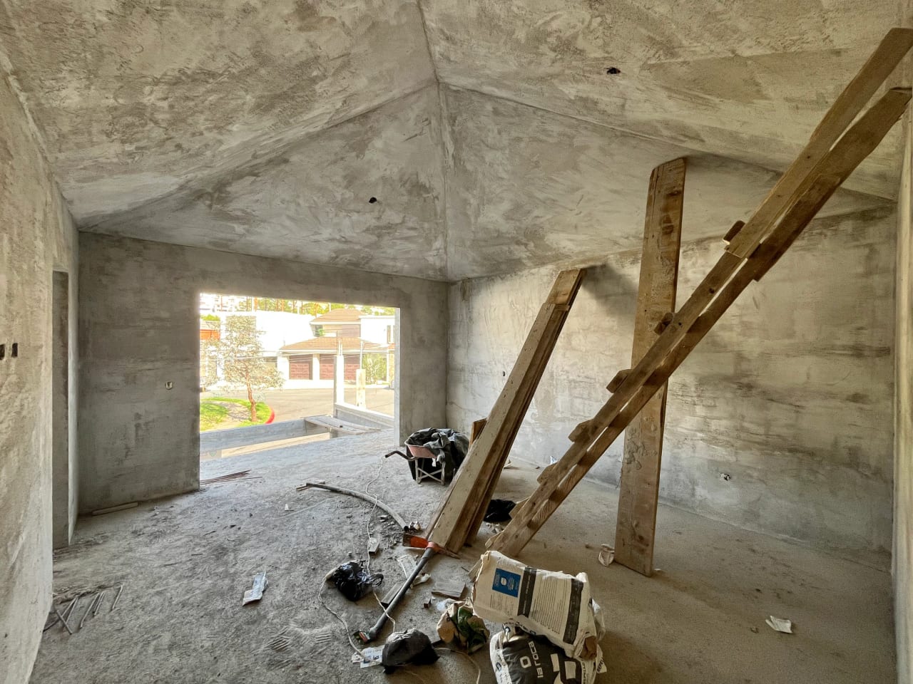 Amplia casa de 3 habitaciones en Hacienda Real. Lista para Octubre 2026 — Casa en Venta en Hacienda Real, Zona 16, Guatemala, Ciudad — foto 4 de 15