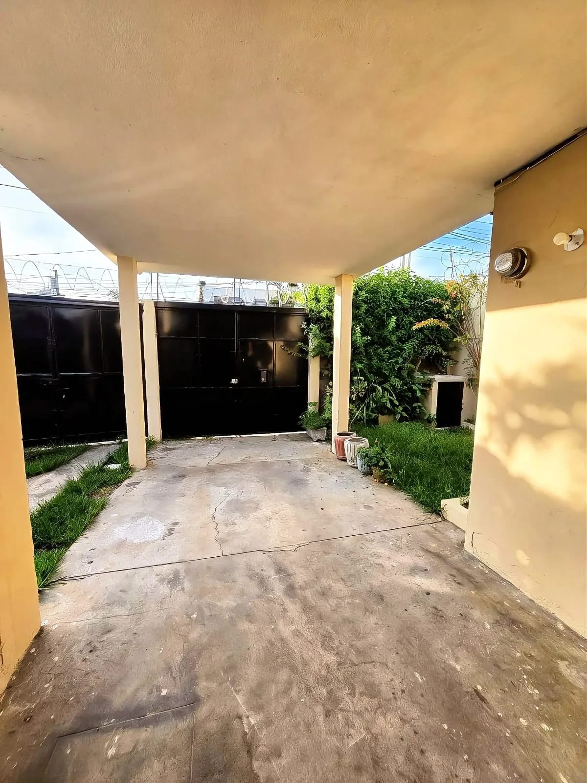 CASA de esquina en VENTA Zona 11. colonia Loma Linda — Casa en Venta en Zona 11, Guatemala, Ciudad — foto 3 de 13