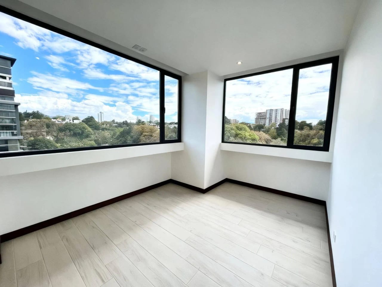 Apartamento en RENTA Edificio Spazio zona 15 — Apartamento en Venta en Vista Hermosa III, Zona 15, Guatemala, Ciudad — foto 5 de 9