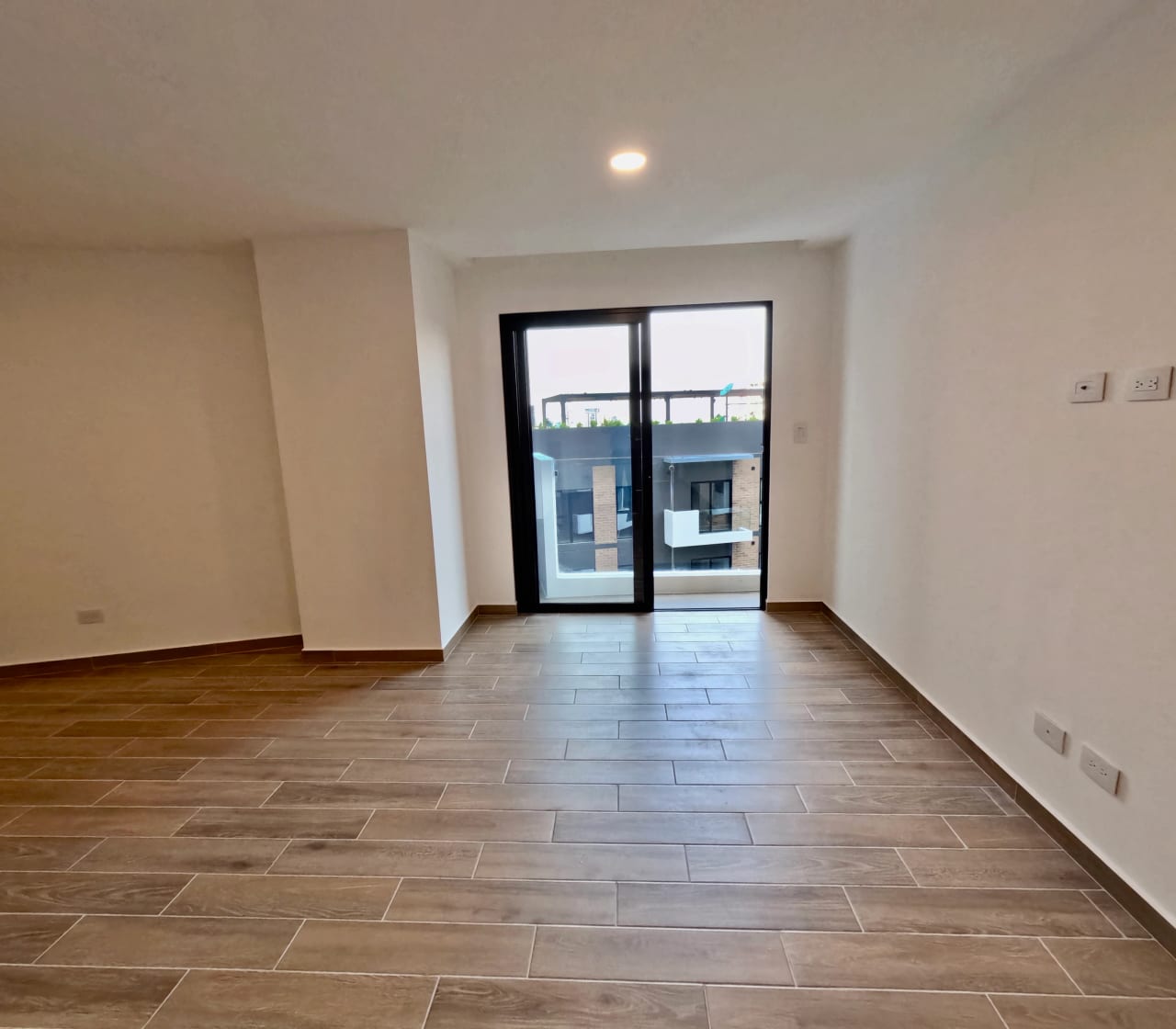 Apartamento en venta o renta, Edificio Parque 14, zona 14 — Apartamento en Alquiler en Parque 14, Zona 14, Guatemala, Ciudad — foto 4 de 10