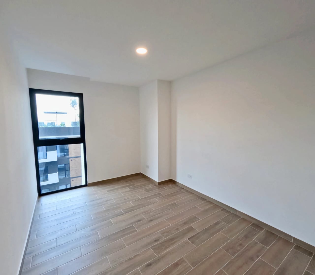Apartamento en venta o renta, Edificio Parque 14, zona 14 — Apartamento en Alquiler en Parque 14, Zona 14, Guatemala, Ciudad — foto 8 de 10
