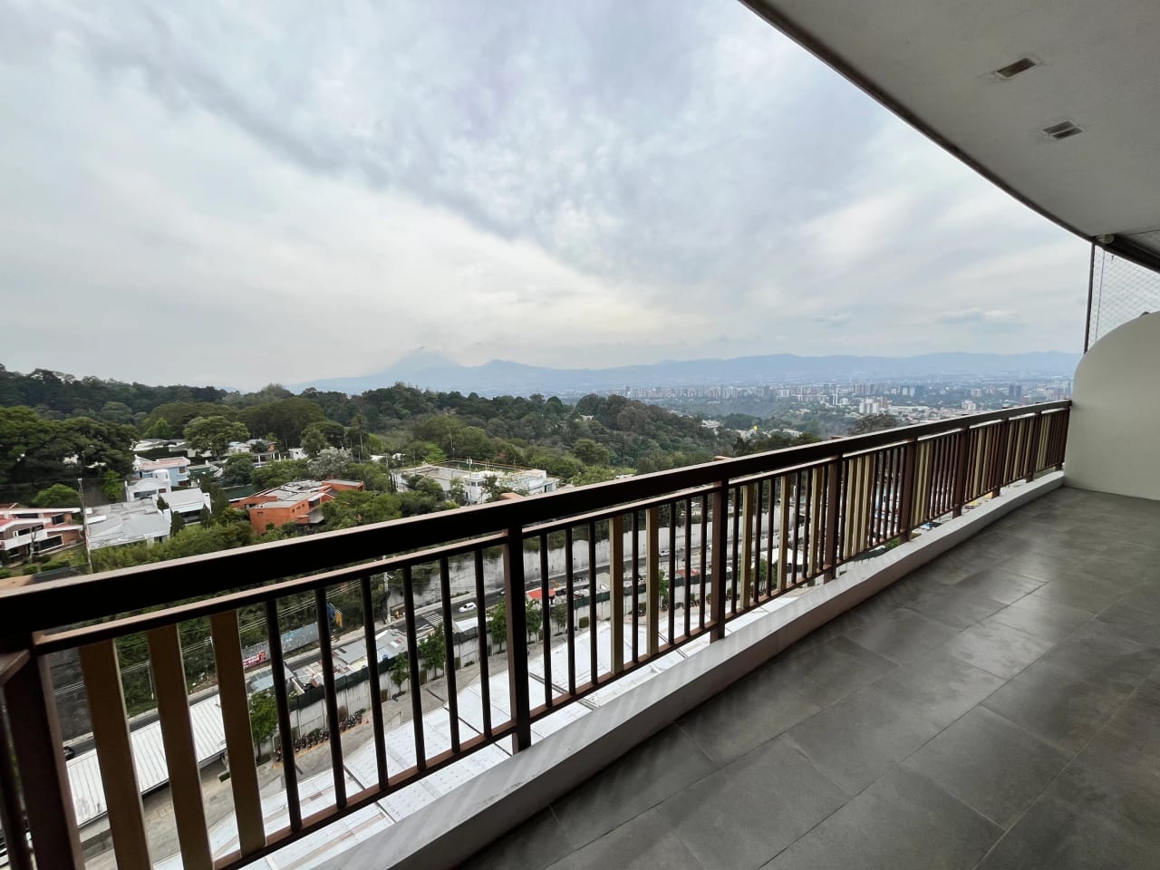 Apartamento en Alquiler, Edificio Cupertino, Muxbal - Final 20 calle — Apartamento en Alquiler en Cupertino Muxbal, Muxbal, Guatemala, Ciudad — foto 7 de 17