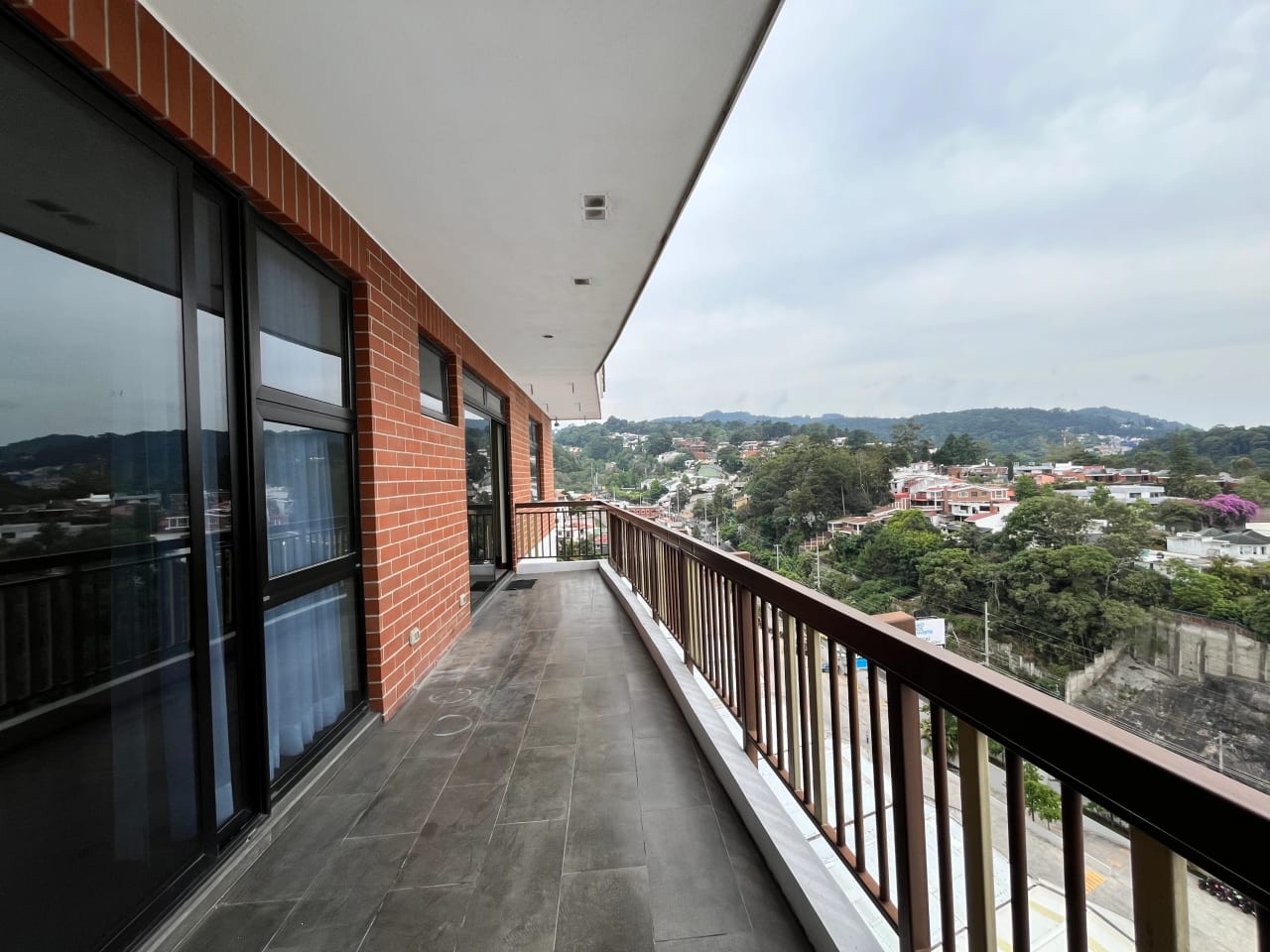 Apartamento en Alquiler, Edificio Cupertino, Muxbal - Final 20 calle — Apartamento en Alquiler en Cupertino Muxbal, Muxbal, Guatemala, Ciudad — foto 1 de 17