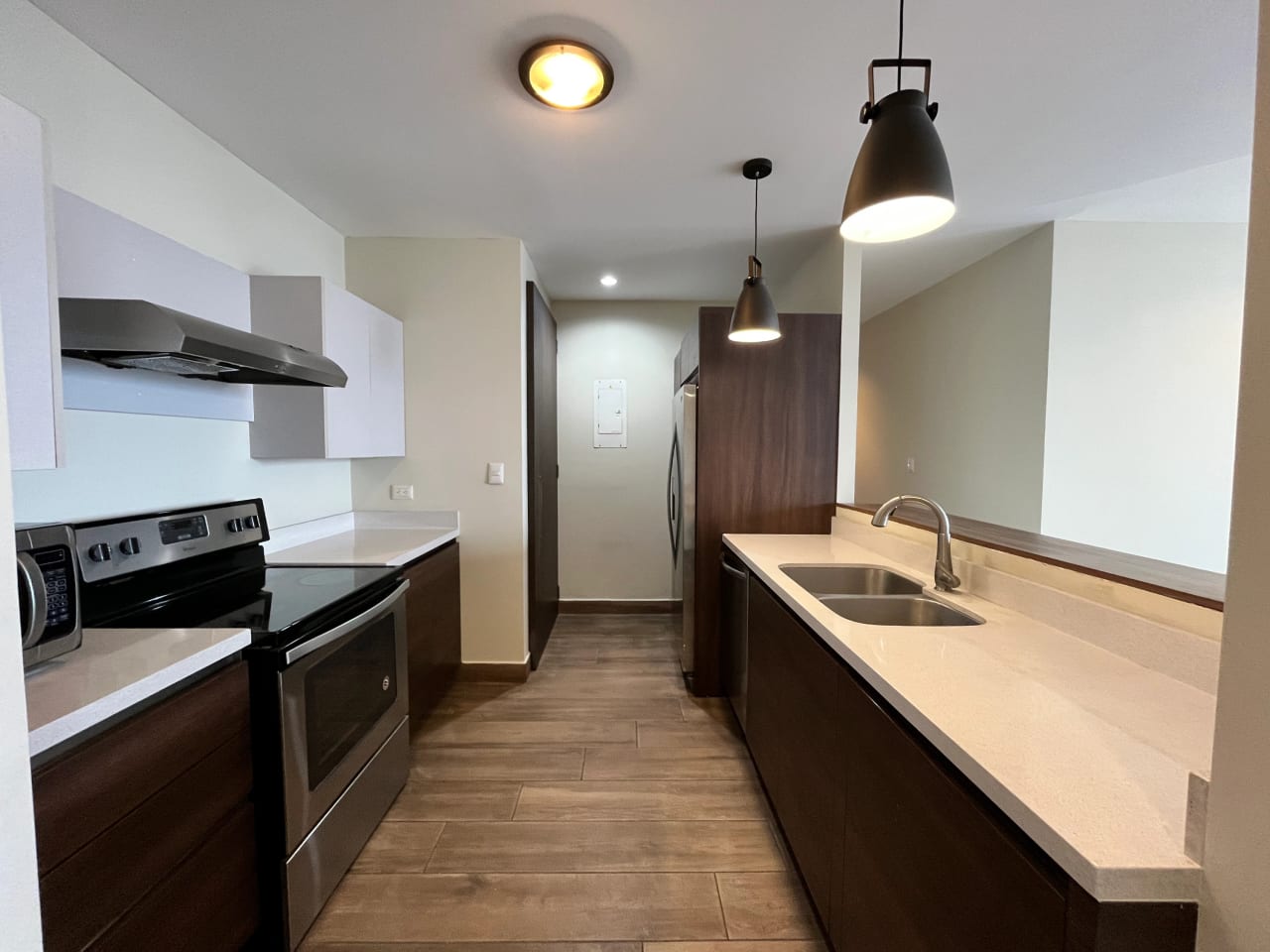 Apartamento en Alquiler, Edificio Cupertino, Muxbal - Final 20 calle — Apartamento en Alquiler en Cupertino Muxbal, Muxbal, Guatemala, Ciudad — foto 3 de 17