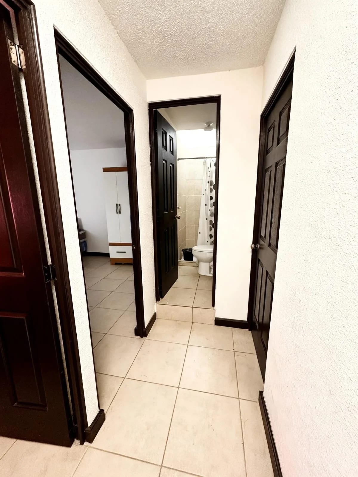 Casa en venta, Colinas del Norte 2 — Casa en Venta en Carretera al Atlántico, Guatemala, Ciudad — foto 9 de 17