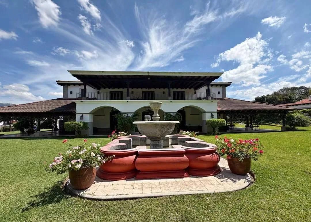 Casa en venta Hacienda del Comendador — Casa en Venta en San Miguel Dueñas, Sacatepéquez — foto 1 de 6