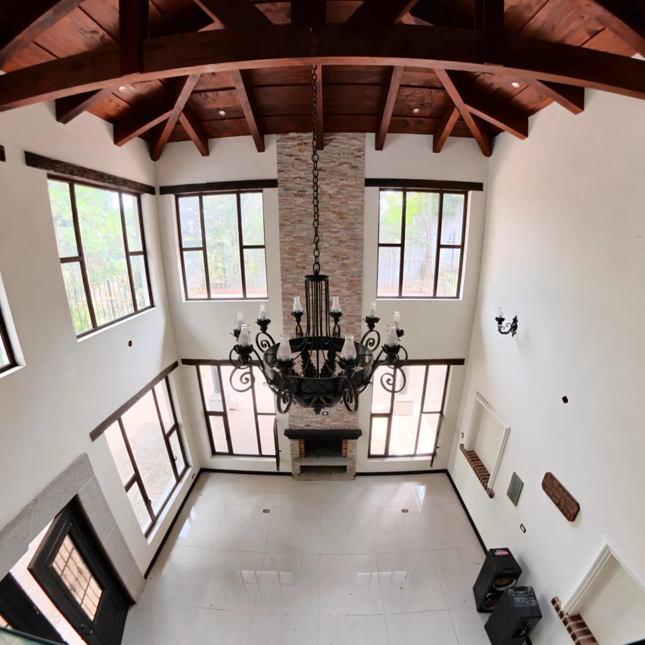 Una Propiedad Extraordinaria para Invertir en un Restaurante — Casa en Venta en Carretera a El Salvador, Guatemala, Ciudad — foto 4 de 7