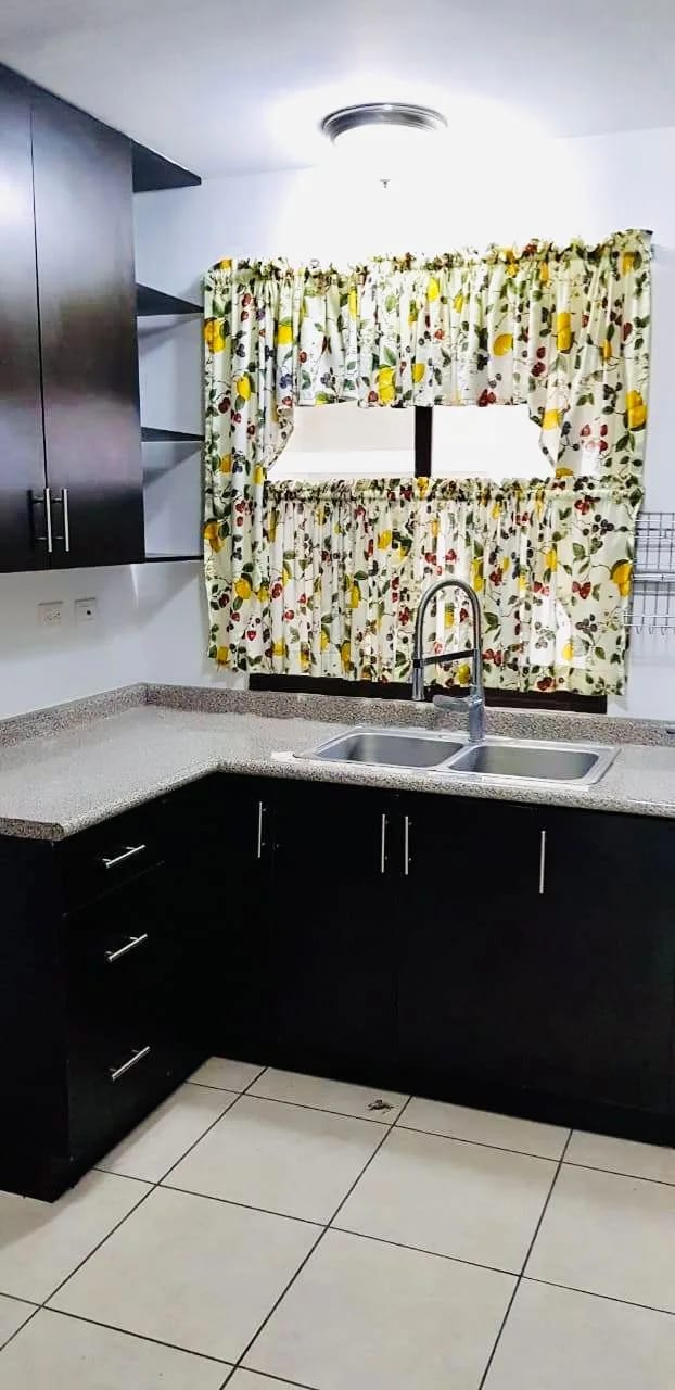 VH4 Vistas de San Isidro Zona 16, Casa de 4 dormitorios en venta — Casa en Venta en Zona 16, Guatemala, Ciudad — foto 5 de 14