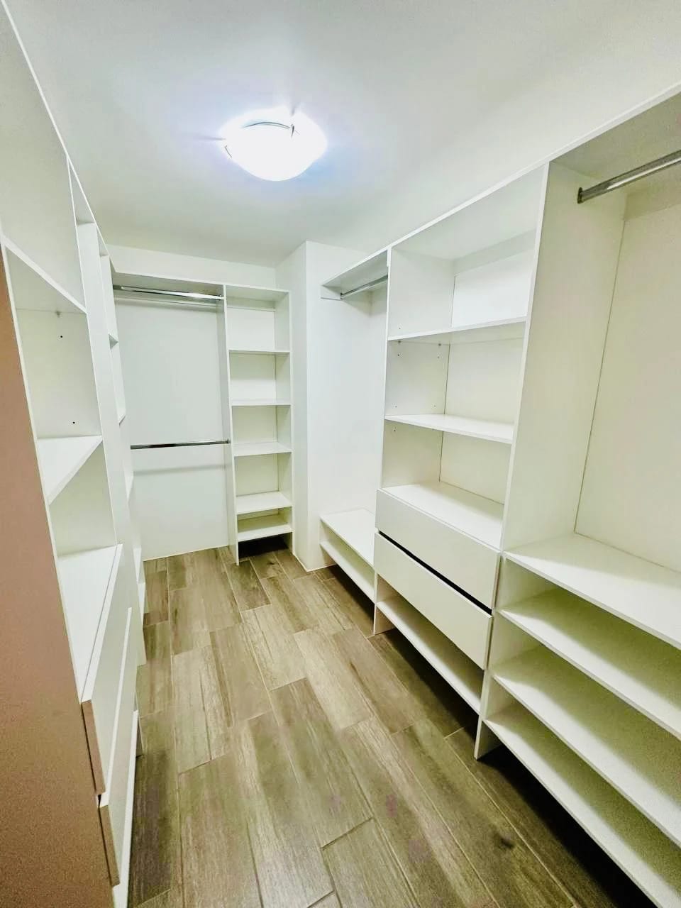 Hermosos Apartamentos de 3 dormitorios en alquiler en zona 14 La Villa — Apartamento en Alquiler en Zona 14, Guatemala, Ciudad — foto 15 de 15