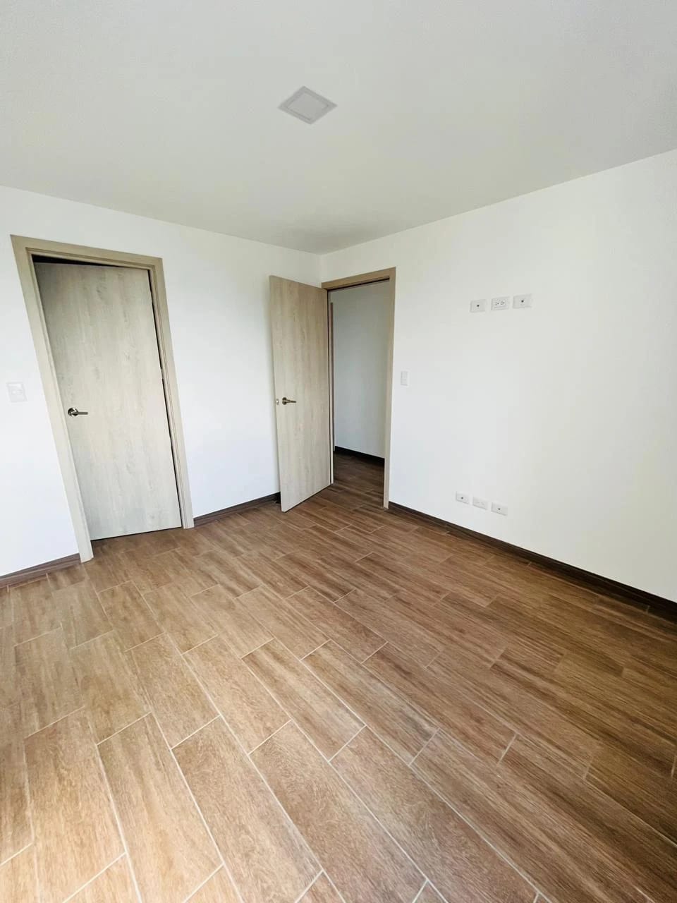 En alquiler Apartamento de 3 dormitorios en zona 12 — Apartamento en Alquiler en Zona 12, Guatemala, Ciudad — foto 6 de 15