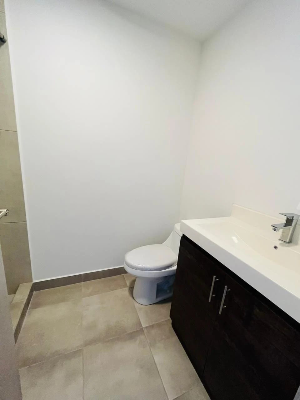 En alquiler Apartamento de 3 dormitorios en zona 12 — Apartamento en Alquiler en Zona 12, Guatemala, Ciudad — foto 14 de 15