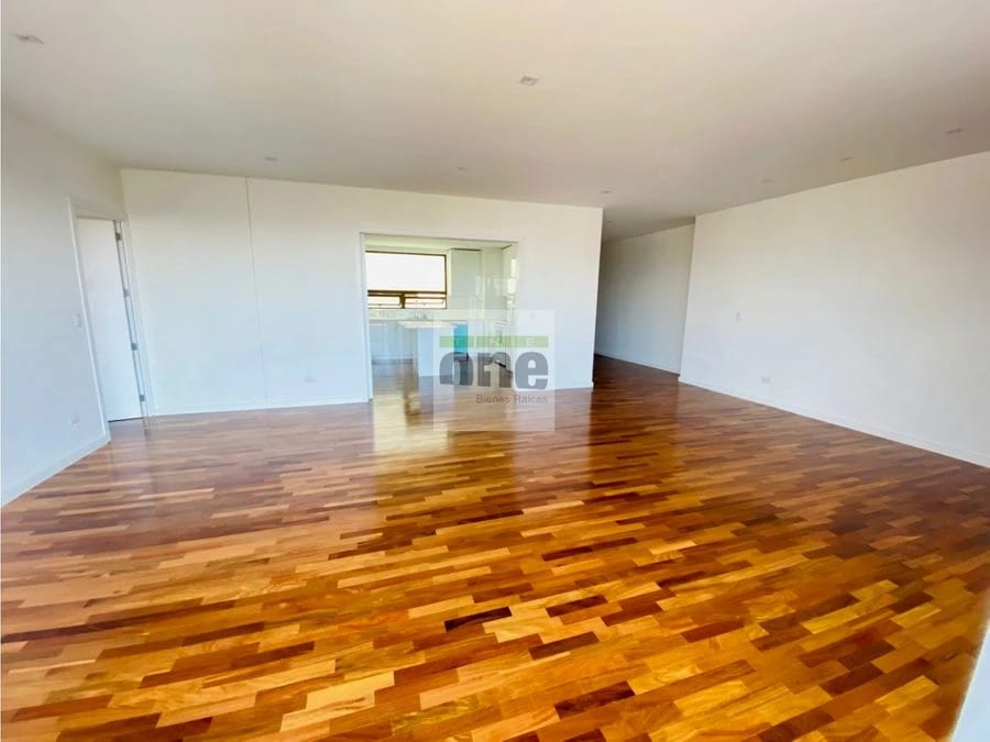 Vive en Zona 10, Apartamento de Lujo con Amenidades — Apartamento en Alquiler en Zona 10, Guatemala, Ciudad — foto 5 de 13