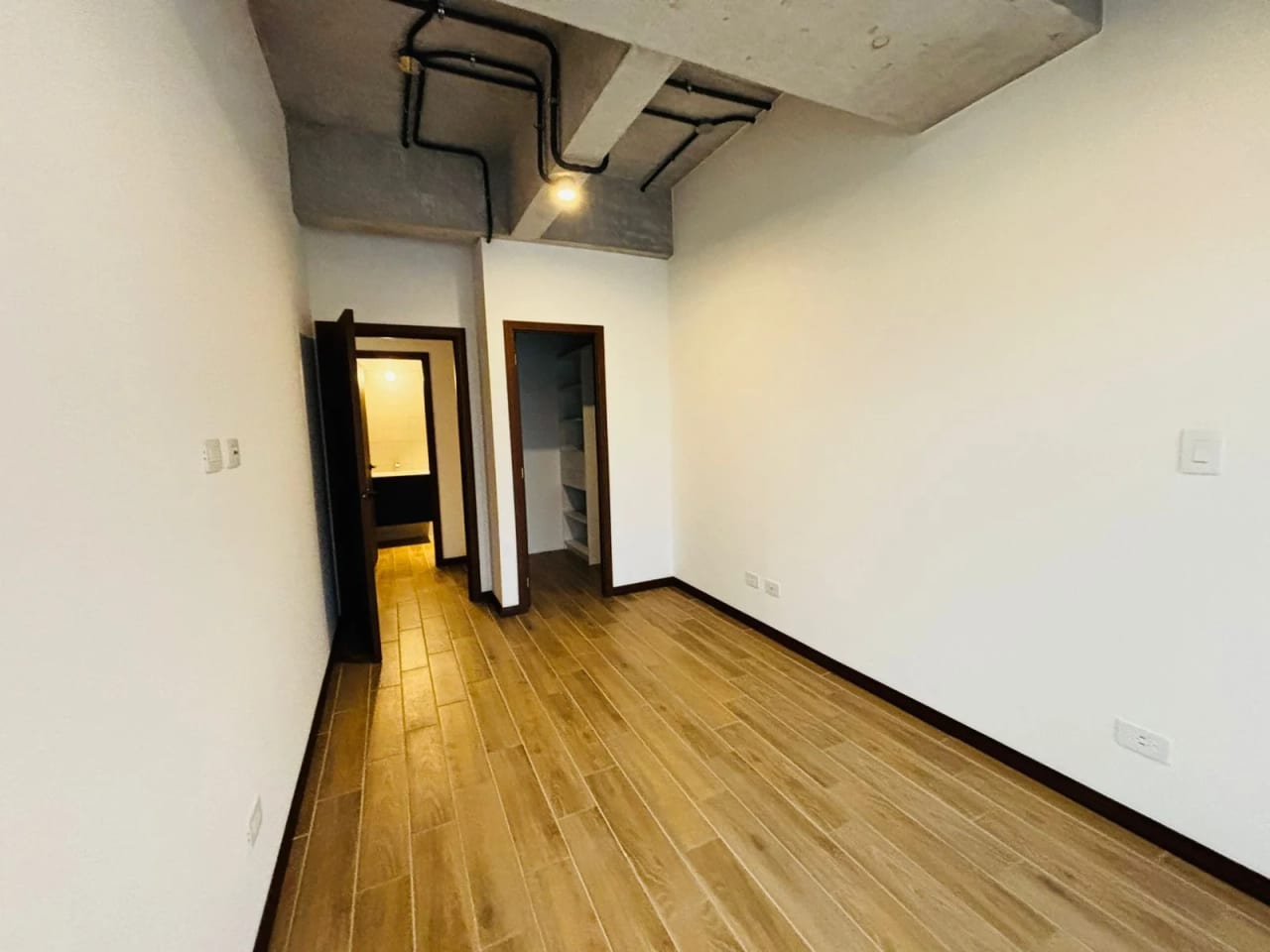 Lindo Apartamento tipo coral en alquiler en zona 4 — Apartamento en Alquiler en Zona 4, Guatemala, Ciudad — foto 3 de 14