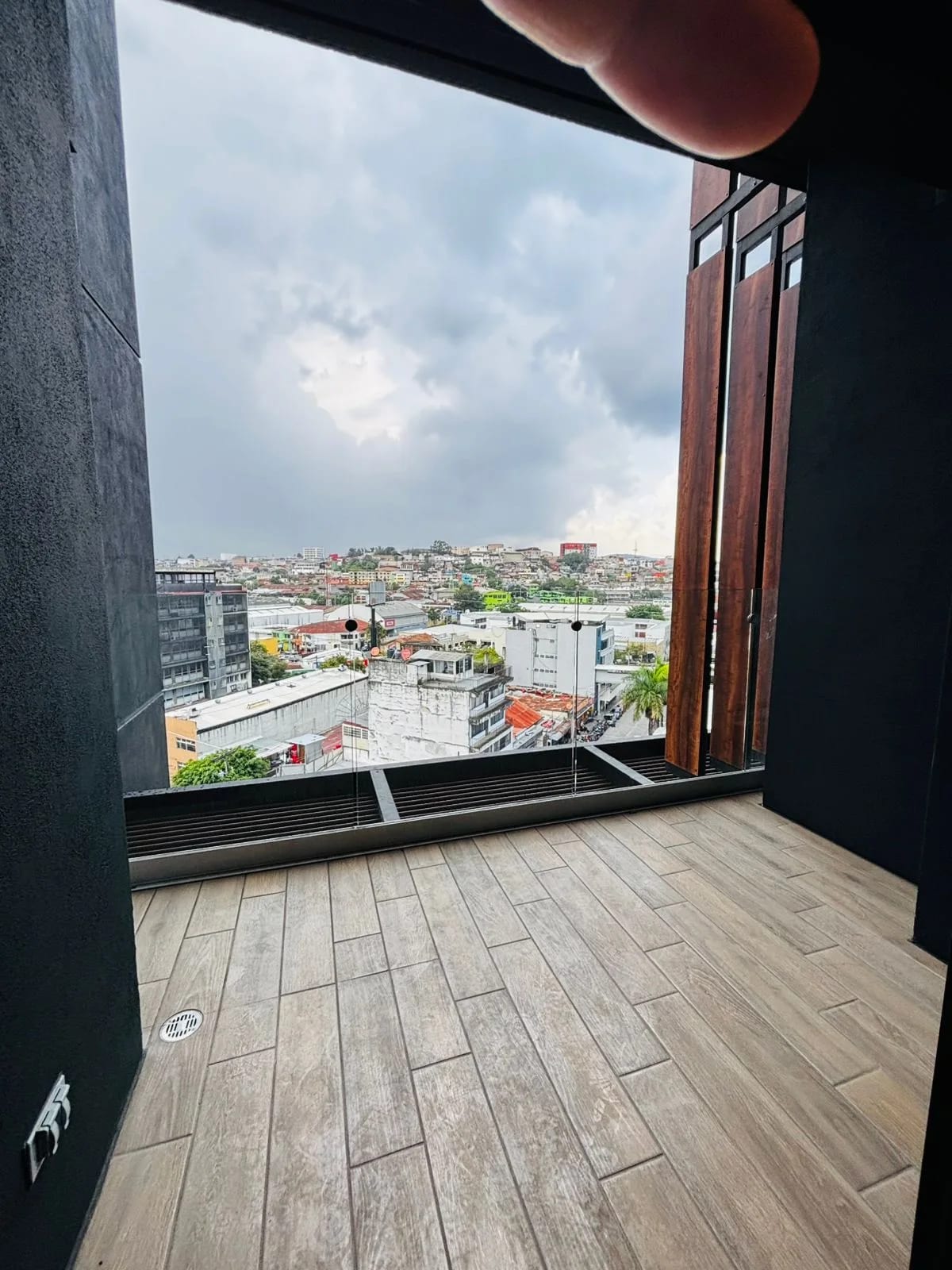 Lindo Apartamento tipo coral en alquiler en zona 4 — Apartamento en Alquiler en Zona 4, Guatemala, Ciudad — foto 7 de 14