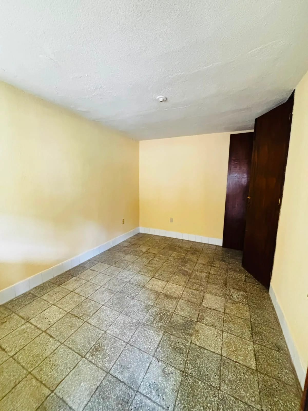 Alamedas de Yumar, zona 6 de Mixco Vendo Casa de Campo — Casa en Venta en Zona 6 Mixco, Guatemala, Ciudad — foto 14 de 17