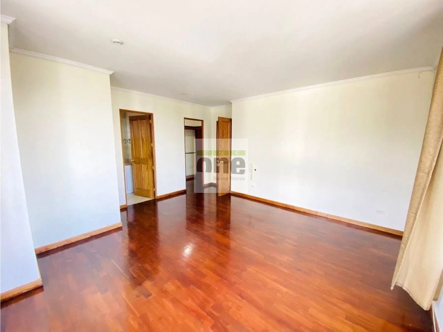 Apartamento de 2 dormitorios ideal para inversión, en zona 10 — Apartamento en Venta en Zona 10, Guatemala, Ciudad — foto 4 de 13