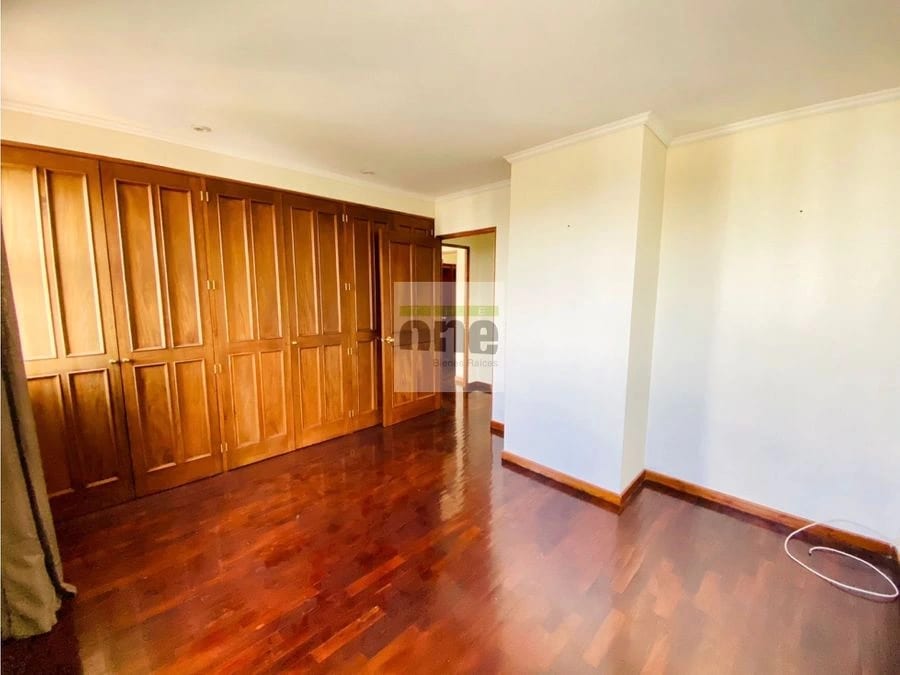 Apartamento de 2 dormitorios ideal para inversión, en zona 10 — Apartamento en Venta en Zona 10, Guatemala, Ciudad — foto 5 de 13