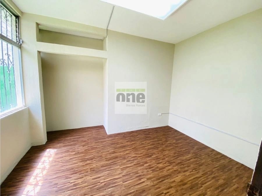 Espaciosa casa para oficinas en zona 10, Oakland — Oficina en Alquiler en Zona 10, Guatemala, Ciudad — foto 6 de 10