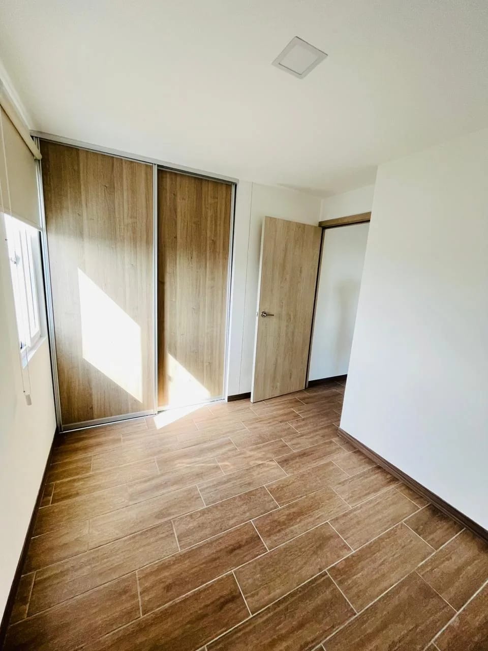 Apartamento de 3 dormitorios en alquiler en zona 12 — Apartamento en Alquiler en Zona 12, Guatemala, Ciudad — foto 7 de 16