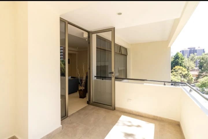 Alquiler apartamento amueblado 93 mts. en zona 14 — Apartamento en Alquiler en Zona 14, Guatemala, Ciudad — foto 2 de 10