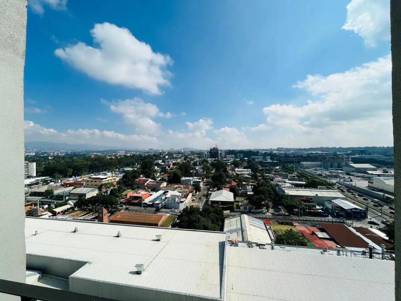 Alquiler Apartamento en zona 12, varios accesos — Apartamento en Alquiler en Zona 12, Guatemala, Ciudad — foto 9 de 17
