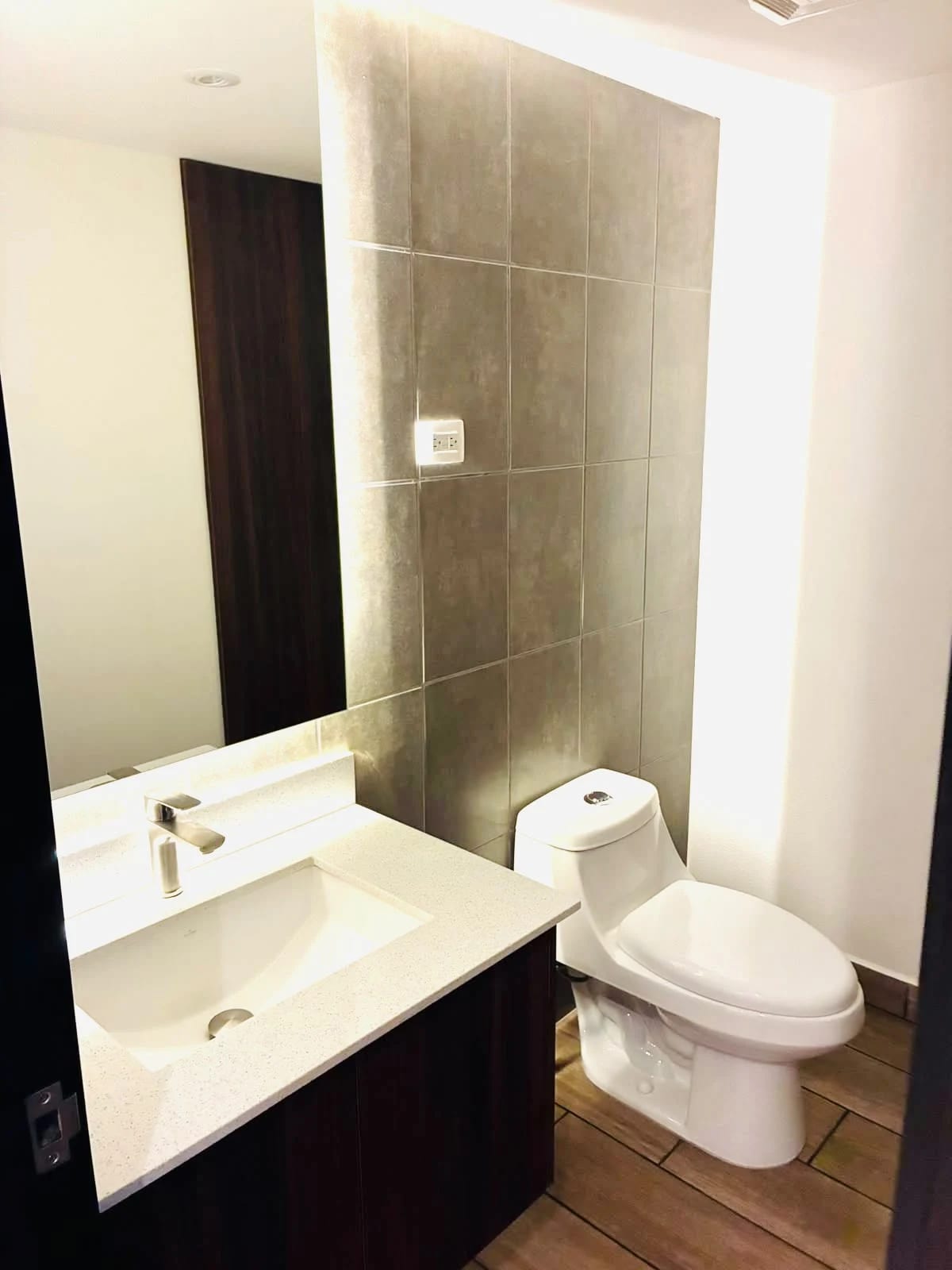 Alquiler Apartamento de 3 dormitorios en zona 16 San Isidro — Apartamento en Alquiler en Zona 16, Guatemala, Ciudad — foto 6 de 11