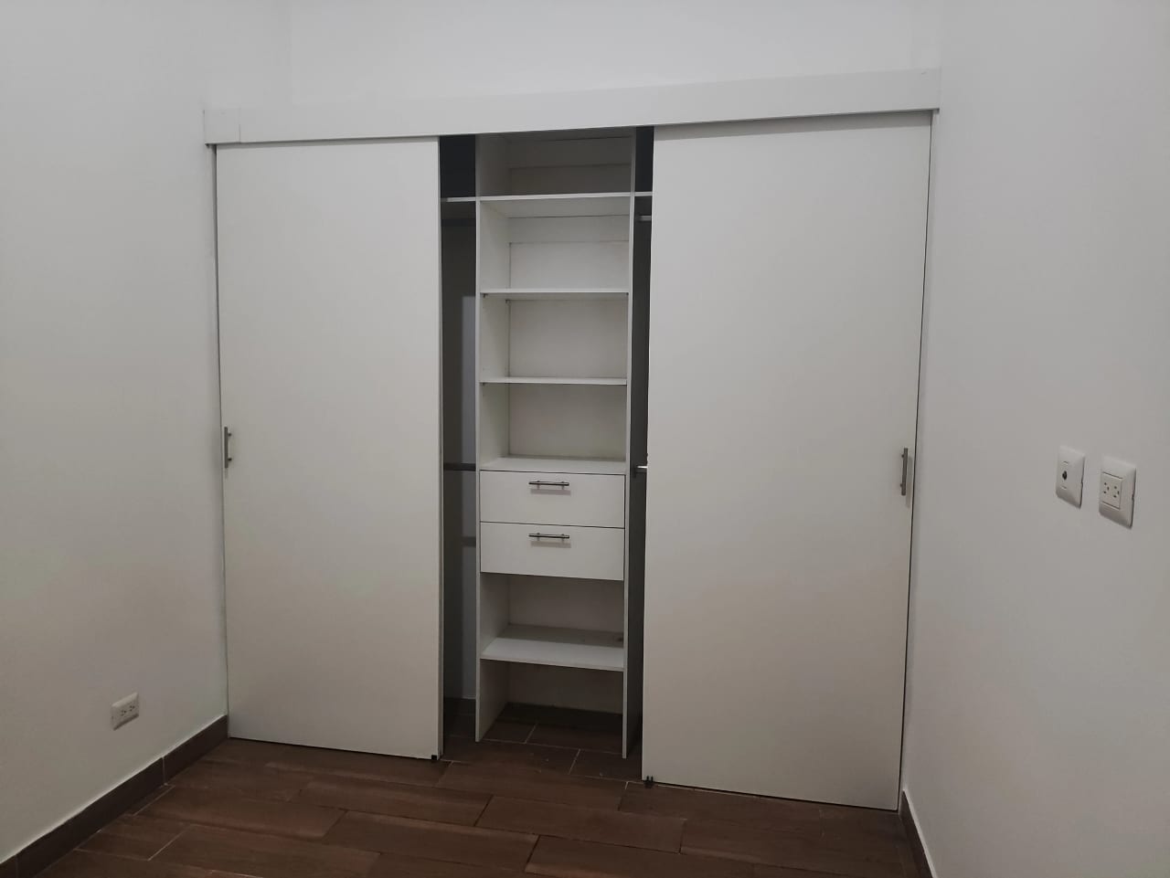 Vendo apartamento nuevo en Edificio Roque zona 2 — Apartamento en Venta en Zona 2, Guatemala, Ciudad — foto 5 de 12