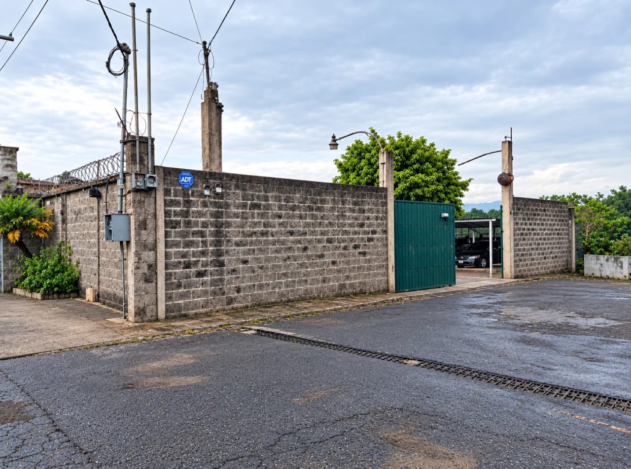 Vendo terreno en zona 12, Avenida Petapa de 5,317 v² ideal bodegas — Terreno en Venta en Zona 12, Guatemala, Ciudad — foto 3 de 4