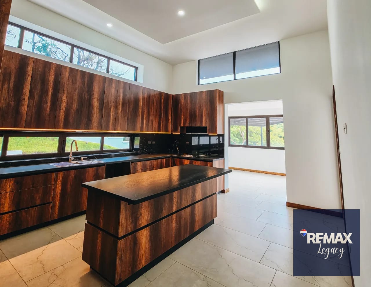 Casa Venta | Residencial El Pino - Sausalito | Km 20.5 Fraijanes — Casa en Venta en Sausalito, Carretera a El Salvador, Guatemala, Ciudad — foto 8 de 14