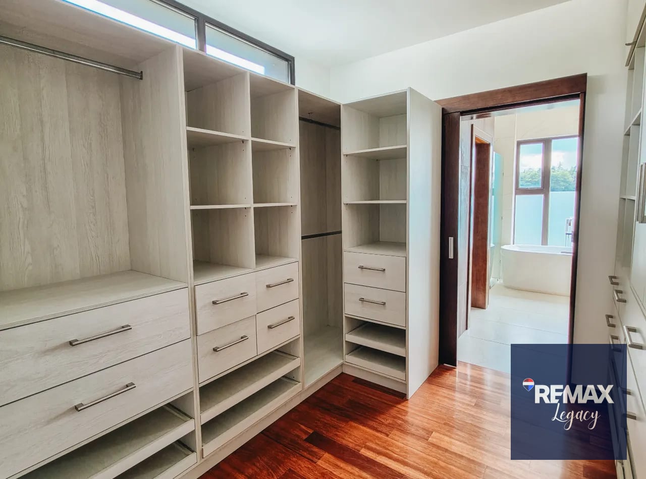 Casa Venta | Residencial El Pino - Sausalito | Km 20.5 Fraijanes — Casa en Venta en Sausalito, Carretera a El Salvador, Guatemala, Ciudad — foto 14 de 14