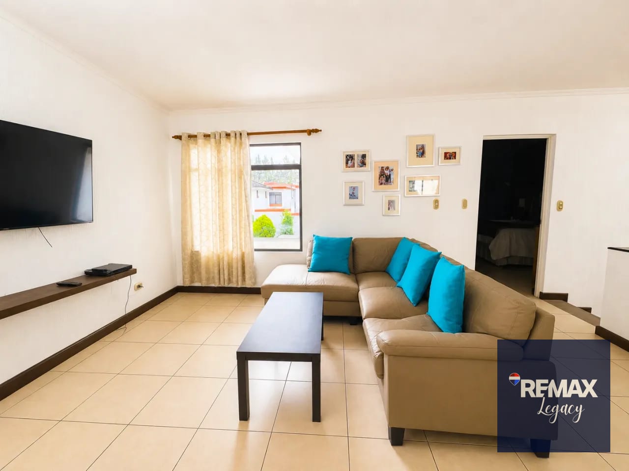 Casa en Venta | Portal de San Isidro I | Zona 16 — Casa en Venta en San Isidro, Zona 16, Guatemala, Ciudad — foto 2 de 14