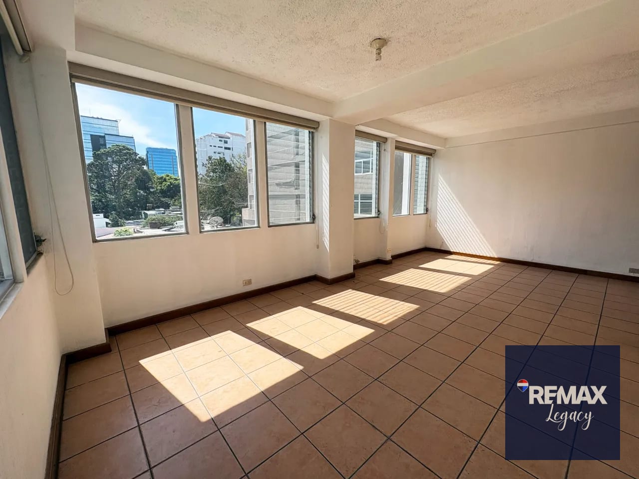 Apartamento Venta | Condominio Zona 10 — Apartamento en Venta en Zona 10, Guatemala, Ciudad — foto 7 de 17