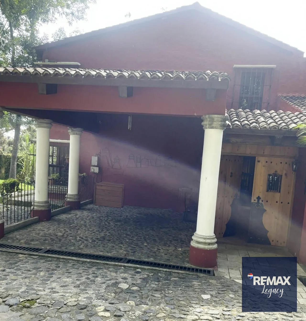 Casa Venta | Blvr. San Jorge Yumar | Zona 6 Mixco — Casa en Venta en Zona 6 Mixco, Guatemala, Ciudad — foto 2 de 17
