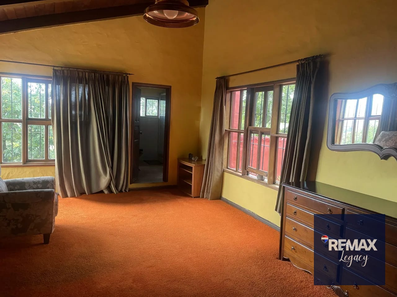 Casa Venta | Blvr. San Jorge Yumar | Zona 6 Mixco — Casa en Venta en Zona 6 Mixco, Guatemala, Ciudad — foto 11 de 17